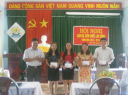 anh trao thuong dia phuong.BMP - 
